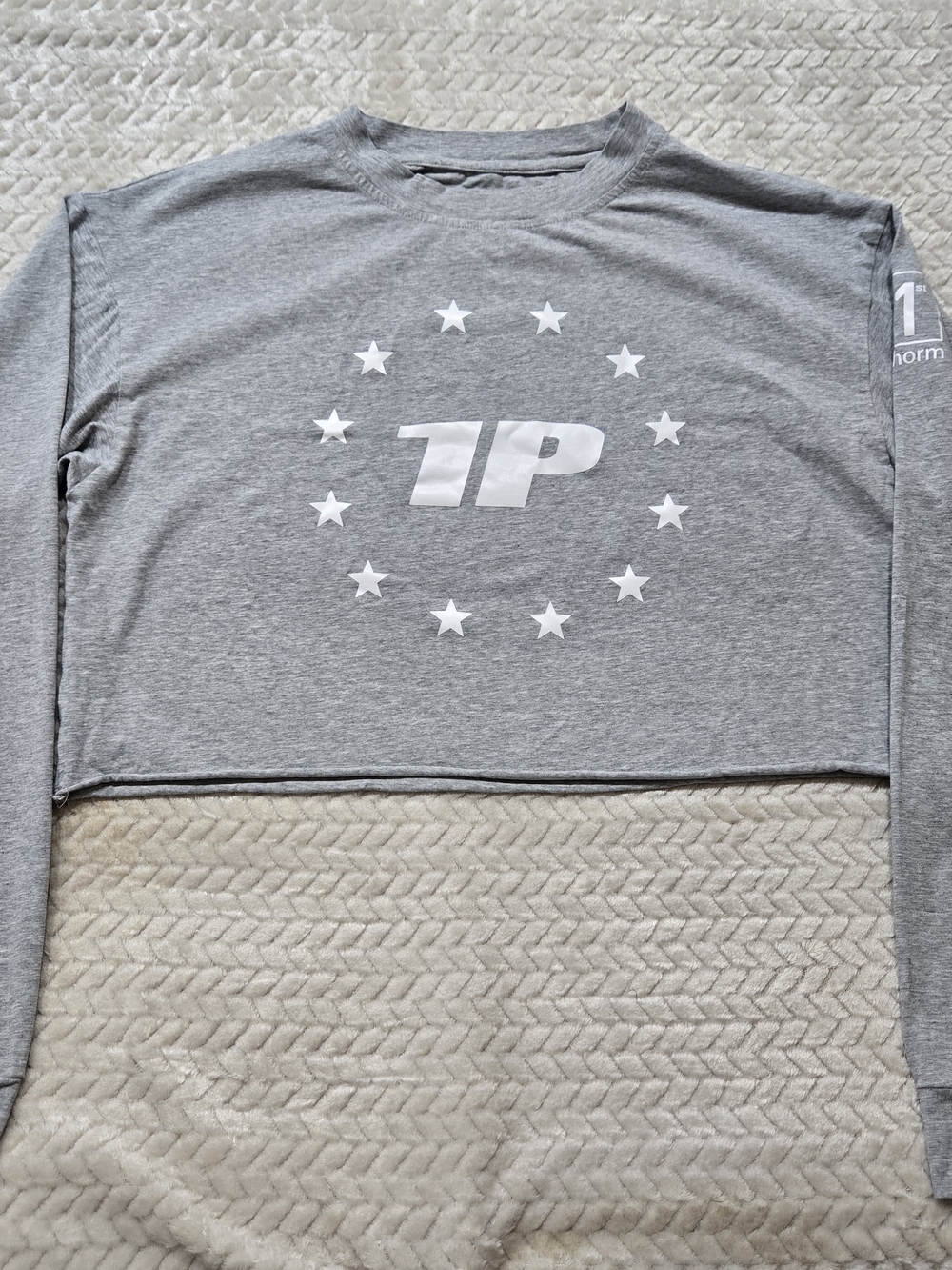1st Phorm Long Sleeve Crop Top Womens Medium Gray